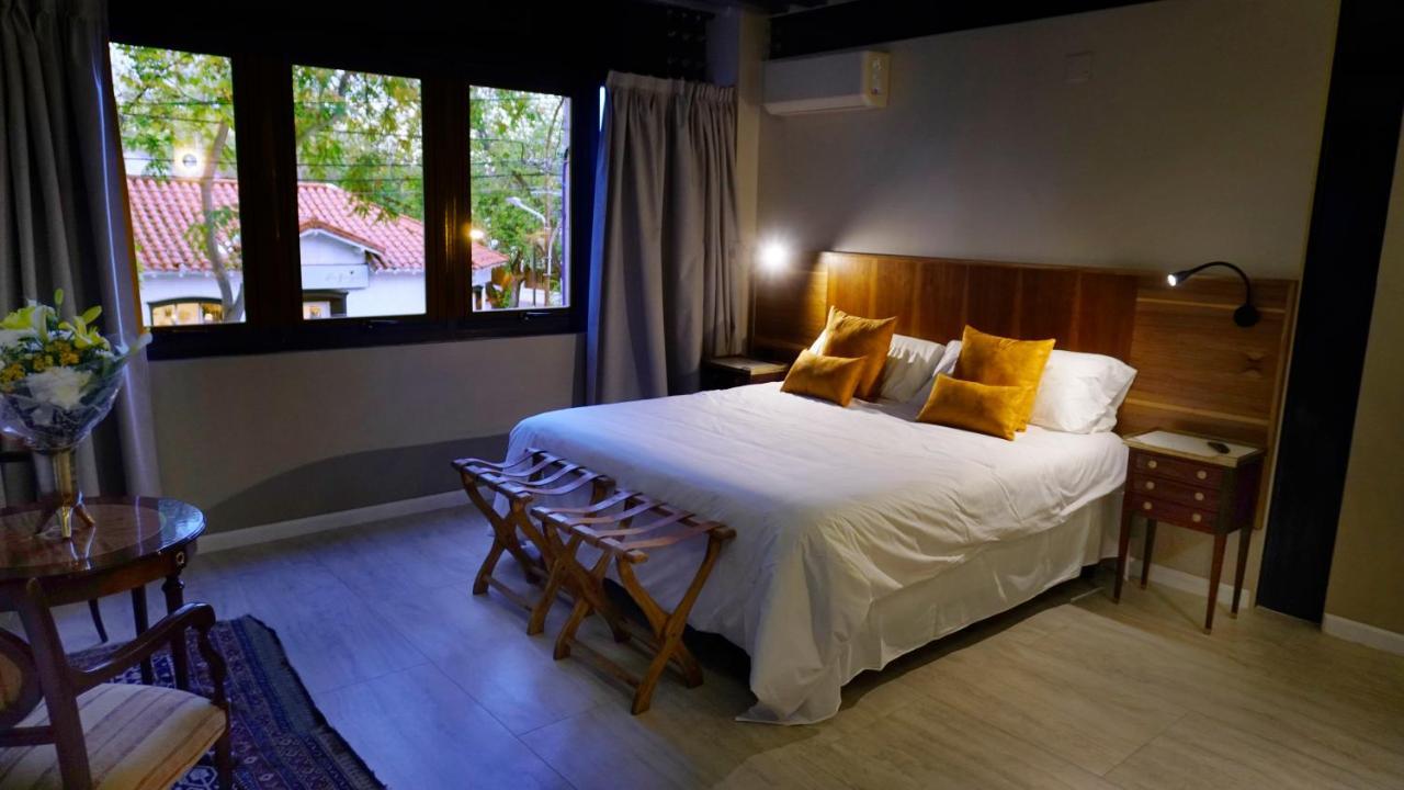 718 Rufino Petit Hotel Mendoza Exterior photo